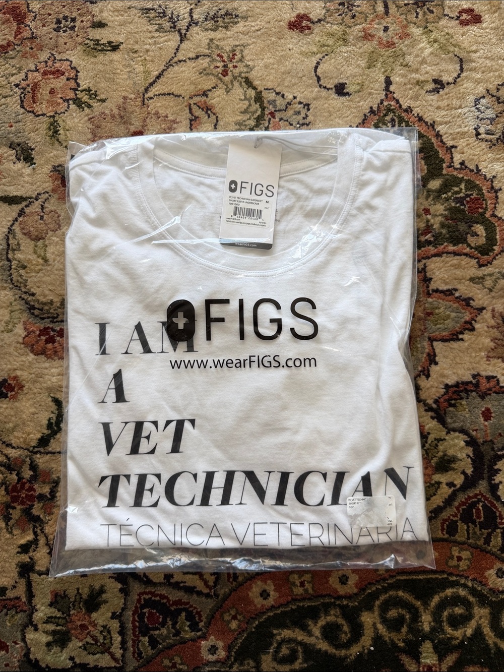 FIGS Vet Technician Shirt